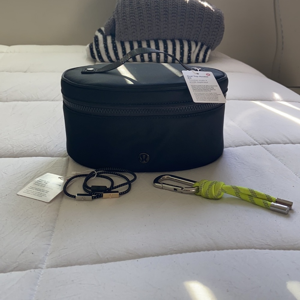 🆕WT! Lululemon Oval Top-Access Kit 3.5L in Black - Picture 10 of 13